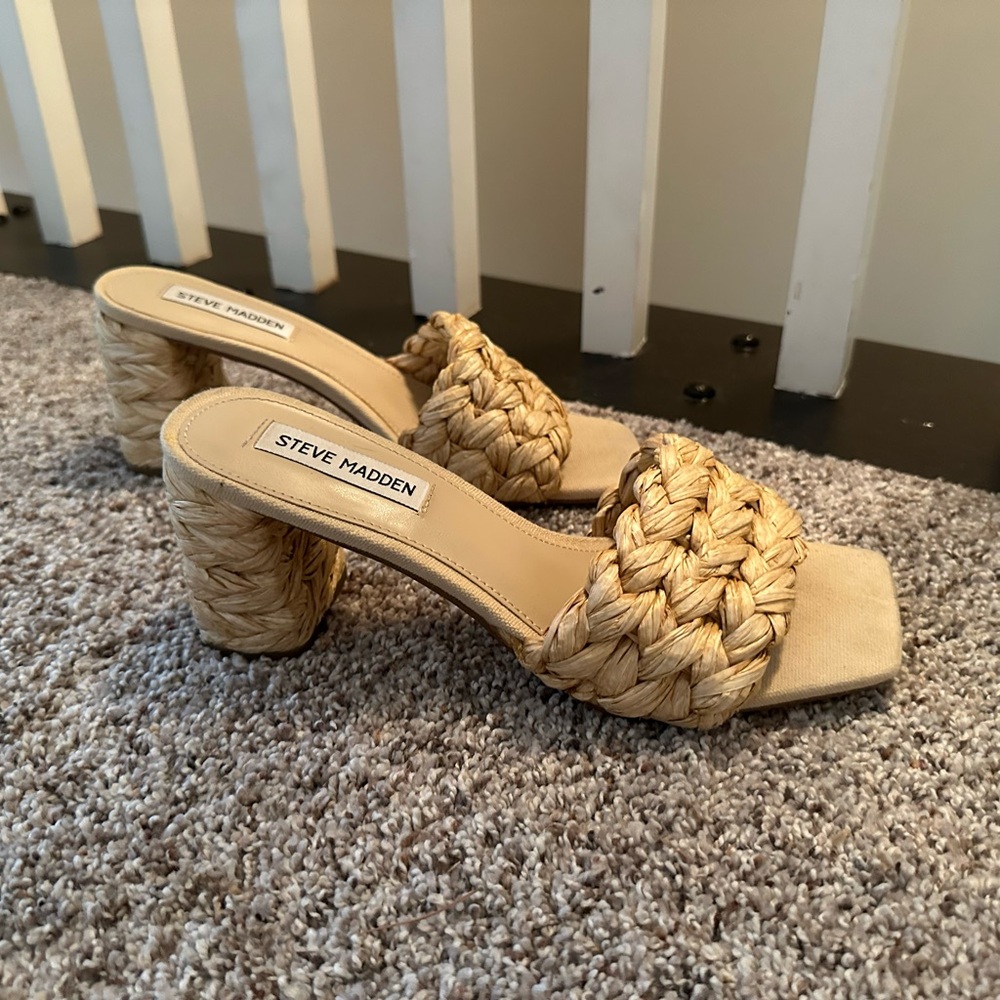 Steve Madden Tan Heels with Woven Design